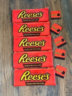 NWT 5 Reese’s candy bar plastic pencil pouches